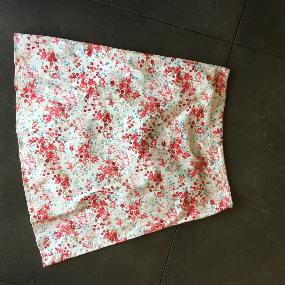 Summery skirt, cotton floral print, A-line.